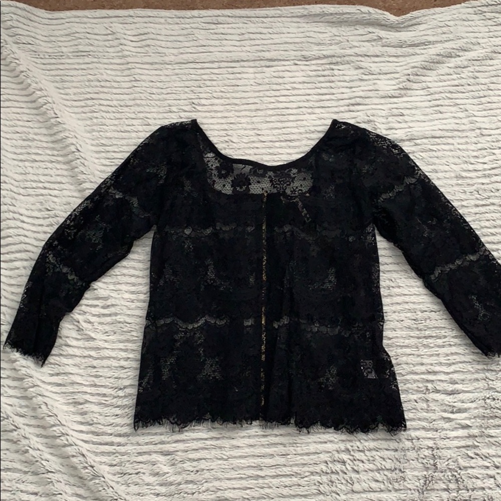 KIRRA lace quarry sleeve shirt